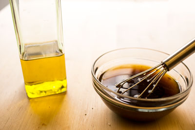 balsamic-dressing-and-olive-oil